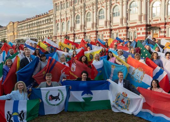 photo_5399922653546018814_y